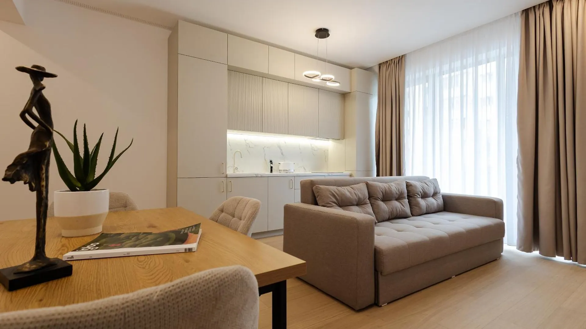 Central Suites Bukarest Apartment