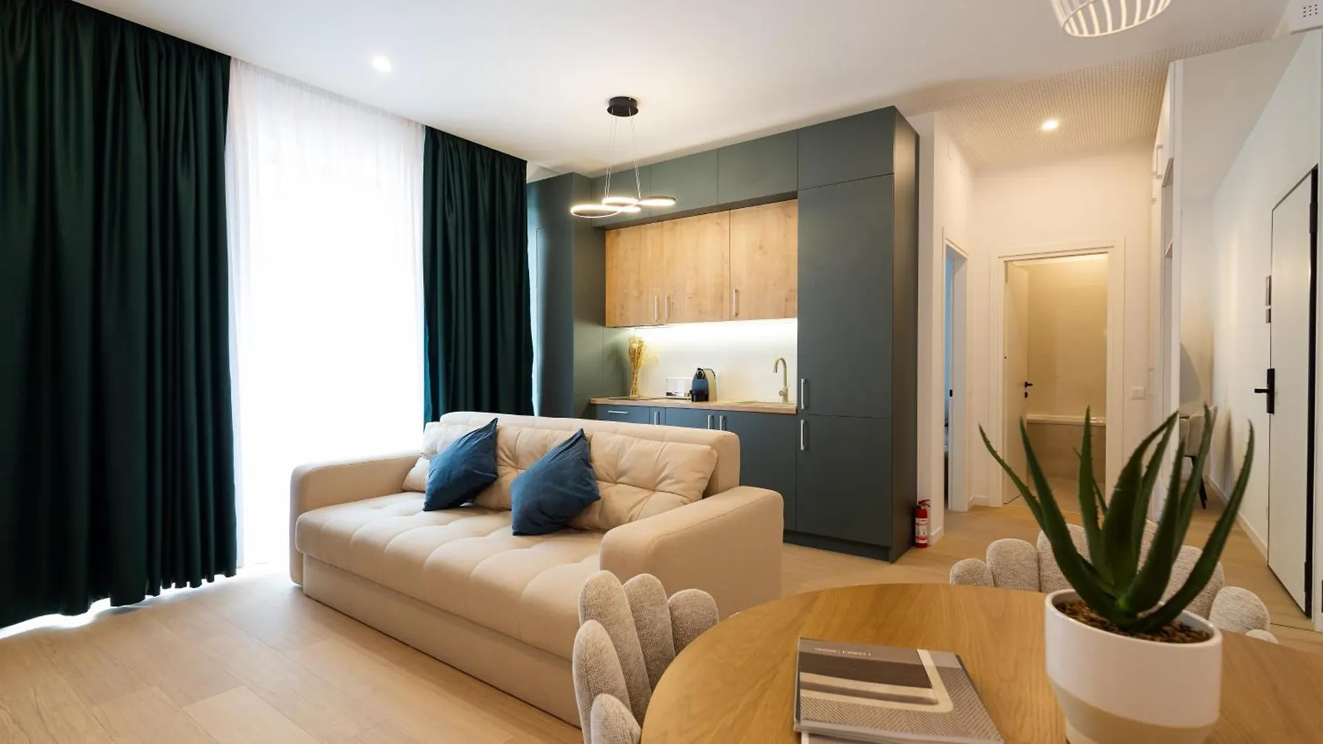 Central Suites contacts
