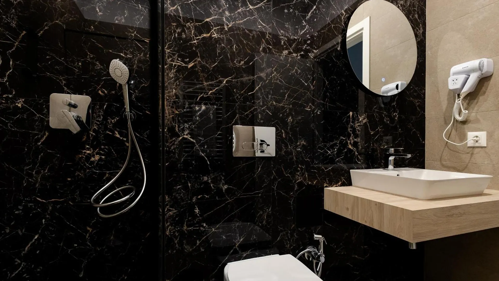 Central Suites Bucharest Apartment