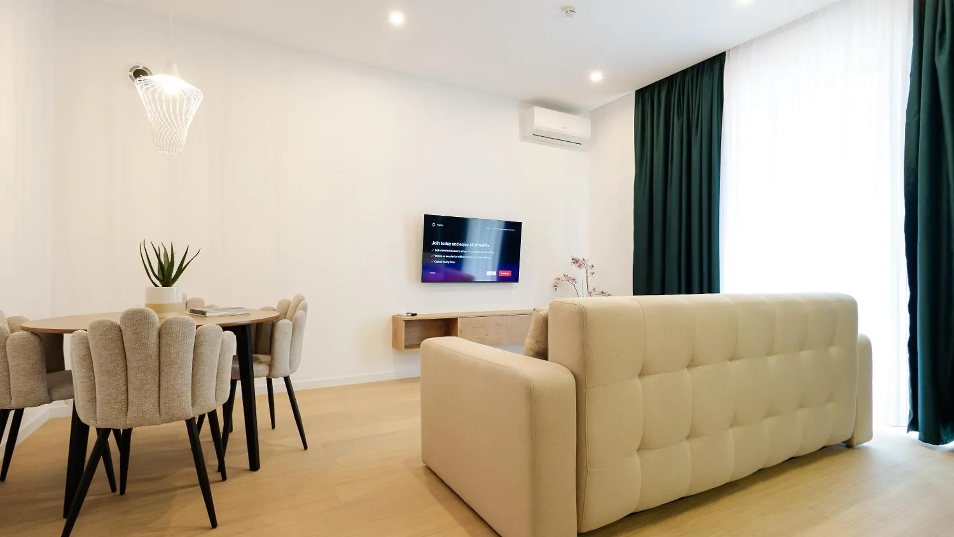 Central Suites Bucharest Apartment